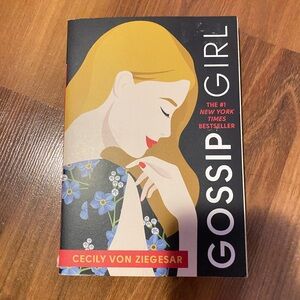 Gossip Girl by Cecily von Ziegesar — Floral Cover Paperback